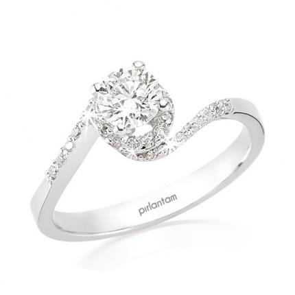 0.61 ct. Pırlanta Tektaş Yüzük